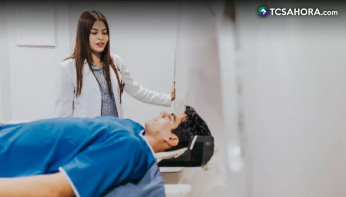 Los chequeos médicos son importantes para determinar si el impacto provocó otras lesiones que requieren seguimiento o tratamiento