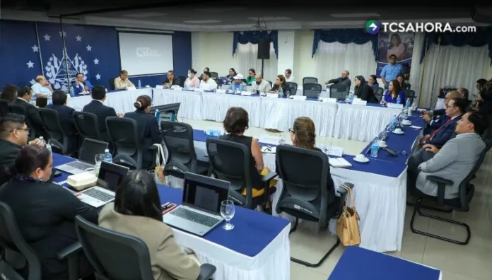 Finaliza funciones comisión que estudia cambios en horario laboral