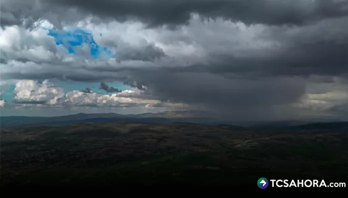 Durante la tarde y la noche se pronostica la ocurrencia de lluvias y tormentas, incluyendo en el Área Metropolitana de San Salvador.