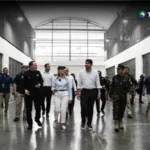 Presidenta de Costa Rica recorre el CECOT