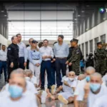Presidenta de Costa Rica recorre el CECOT