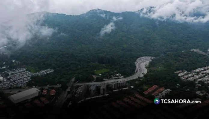 El Ministerio de Medio Ambiente prevé lluvias durante las tardes y noches del sábado y domingo. Conocé ahora cuáles serán las zonas con mayor probabilidad.