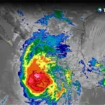 Trudy se fortalece a huracán categoría 2 y se acerca a México