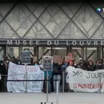 Francia implementará toques de queda parciales