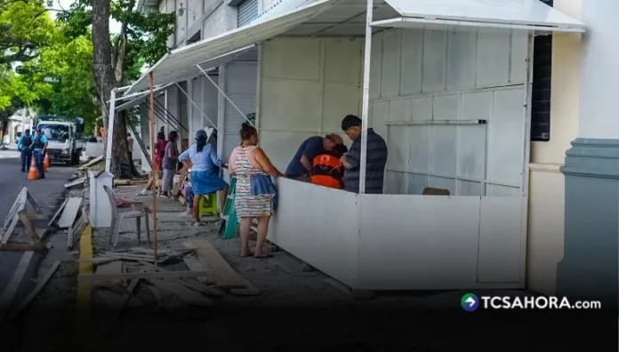 Los comerciantes autorizados podrán ofrecer variedad de artículos navideños desde este fin de semana.
