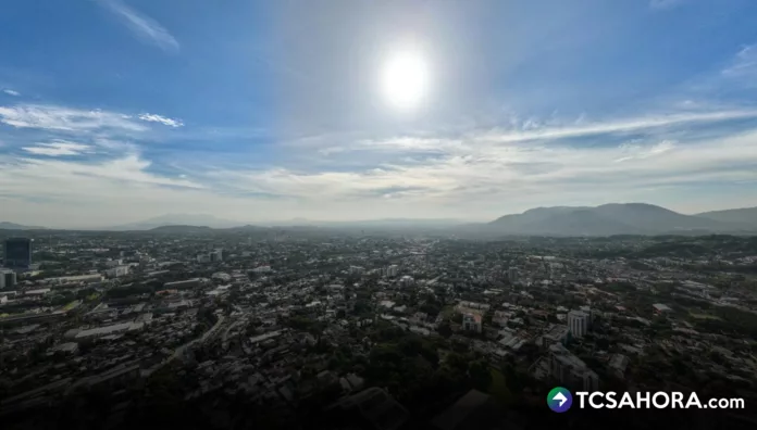 Algunas vaguadas podrán generar lluvias y tormentas, durante la tarde y noche, pese a que hay ingreso de vientos débiles en la región.