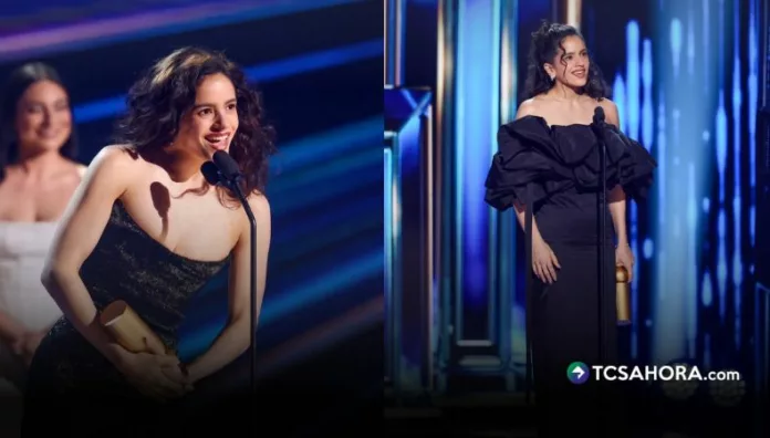 Rosalía ganó tres premios en los Billboard Latinos y defendió su música en español. Al recibir uno de ellos, dedicó palabras especiales a Juan Luis Guerra.