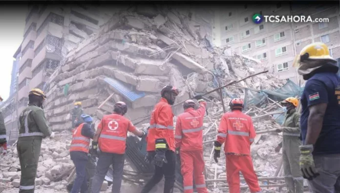Se desploma edificio en construcción en capital de Kenia
