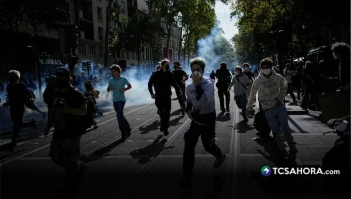 Ante la amenaza de más protestas estudiantiles, las autoridades de gobierno anunciaron un masivo despliegue de agentes policiales.