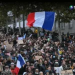 Protestas en Francia dejan 135 detenidos y fuerte despliegue policial