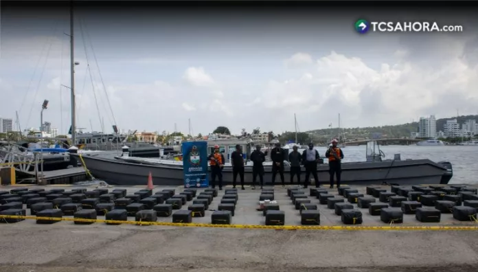 Incautan más de tres toneladas de cocaína en operación en el Caribe
